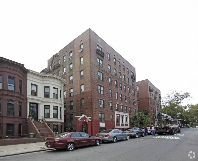 Building Photo - 960 Sterling Place