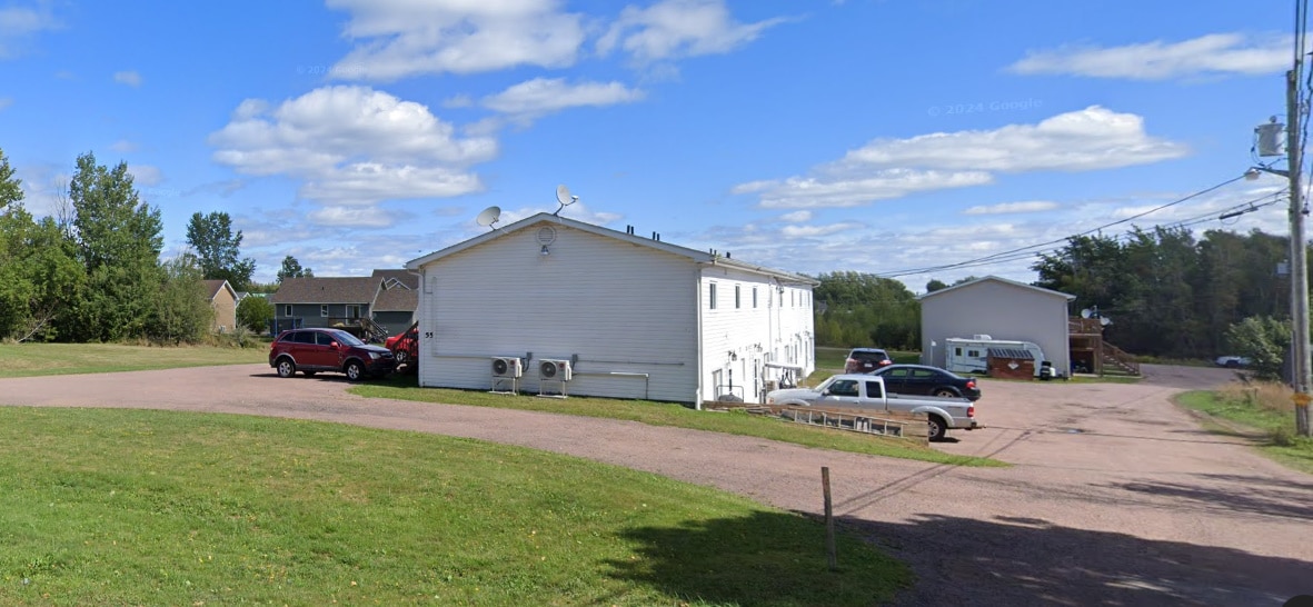Primary Photo - 55 Forest St