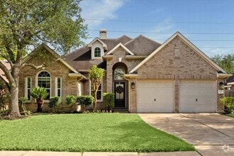 Building Photo - 3231 Summerland Dr