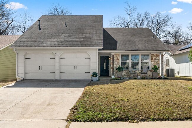 Building Photo - 9715 Meadowheath Dr