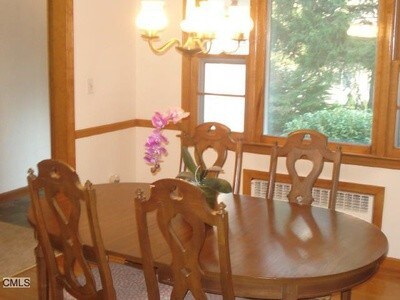 Foto del edificio - 249 Porters Hill Rd