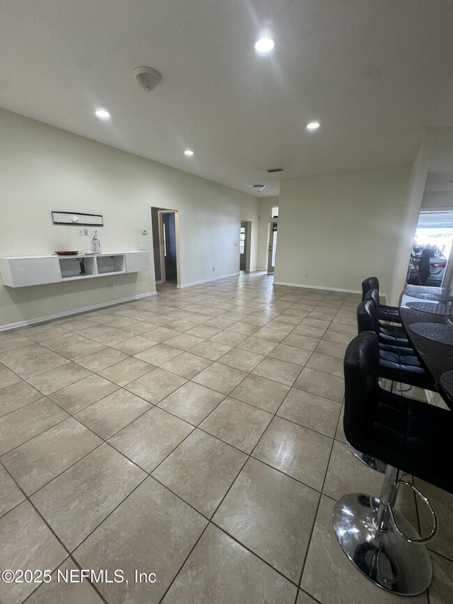 Foto del edificio - 6251 Rolling Tree Street