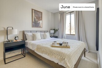 Building Photo - Room in Shared 5 bed/2.5 bath home