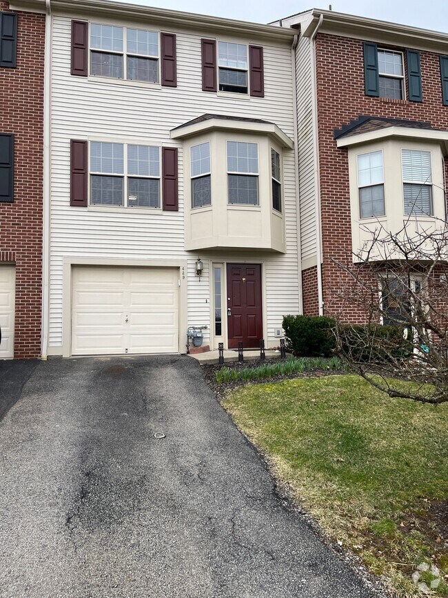 Castle Creek Apartments under 2,000 Seven Fields, PA 4 Rentals