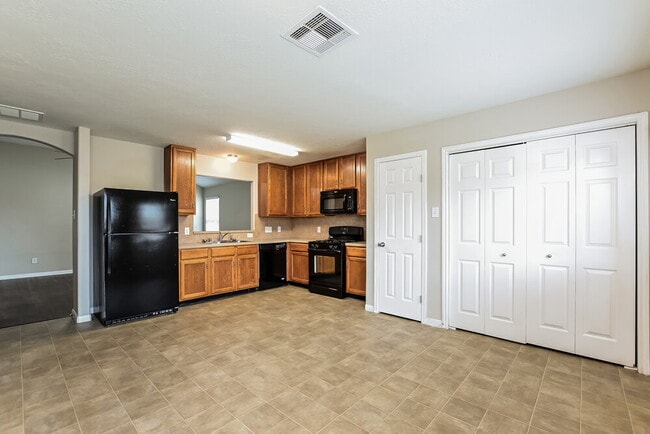 Foto del edificio - 4018 Falvel Shadow Creek Dr