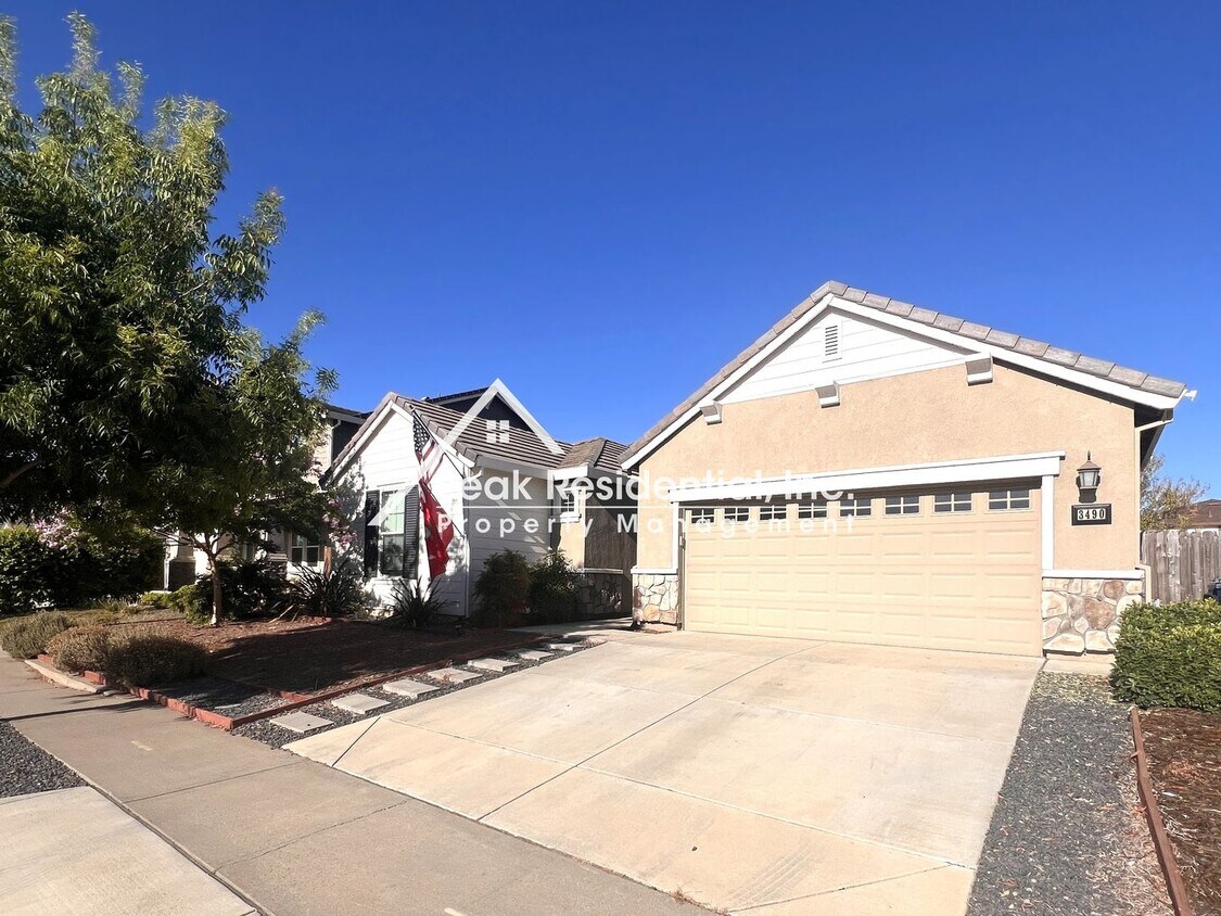 Foto del edificio - 3490 Edington Dr