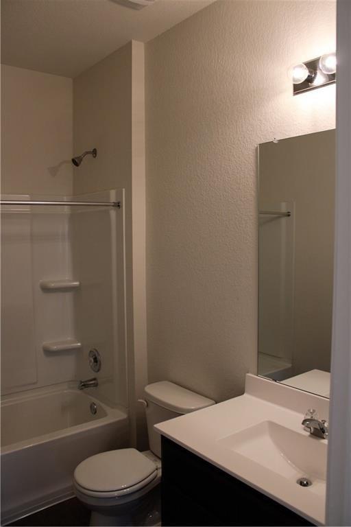 Building Photo - 15108 Kent Justin Dr