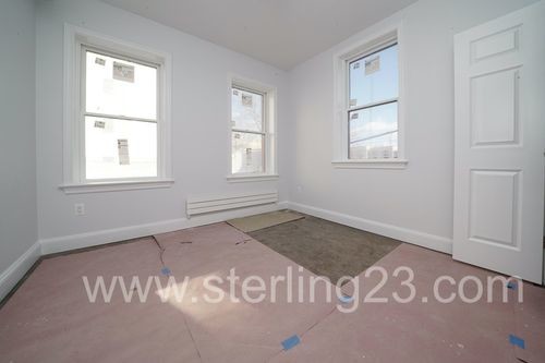 Foto del edificio - 2419 Ditmars Blvd