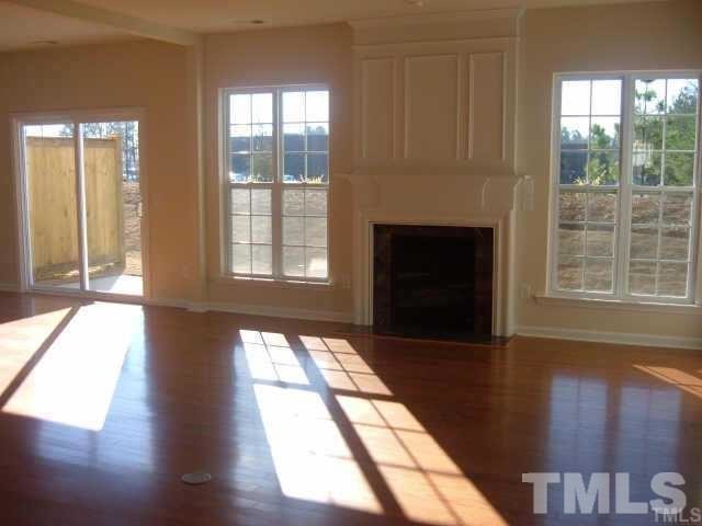 Building Photo - 8617 Thunderwood Dr