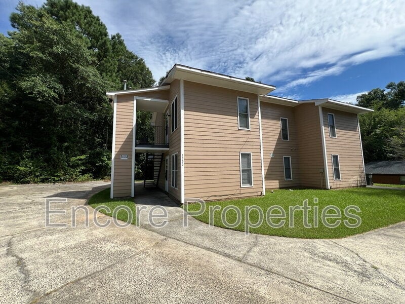 Photo - 2532 South Roxboro Street