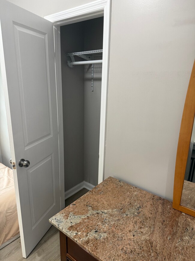 Photo - 1081 State St NW House