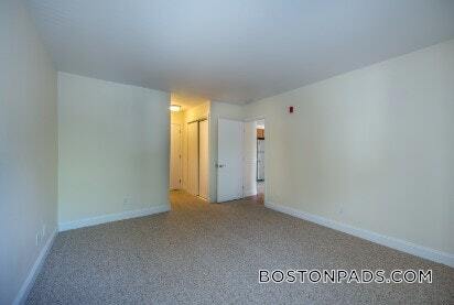 Foto del edificio - 10 Westgate Dr