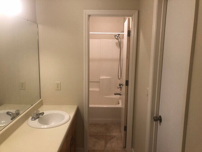 Foto del edificio - 3 Bedroom 2 Bath Duplex in Opelika