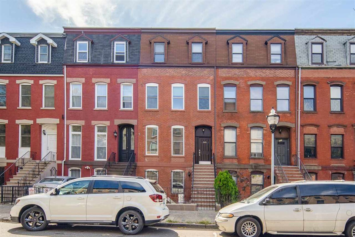 545 Bramhall Ave, Jersey City, NJ 07304 House Rental in Jersey City