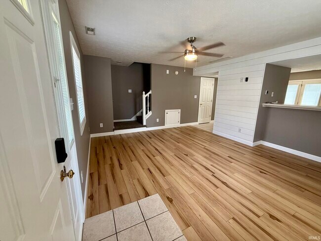 Foto del edificio - 3360 S Oaklawn Cir
