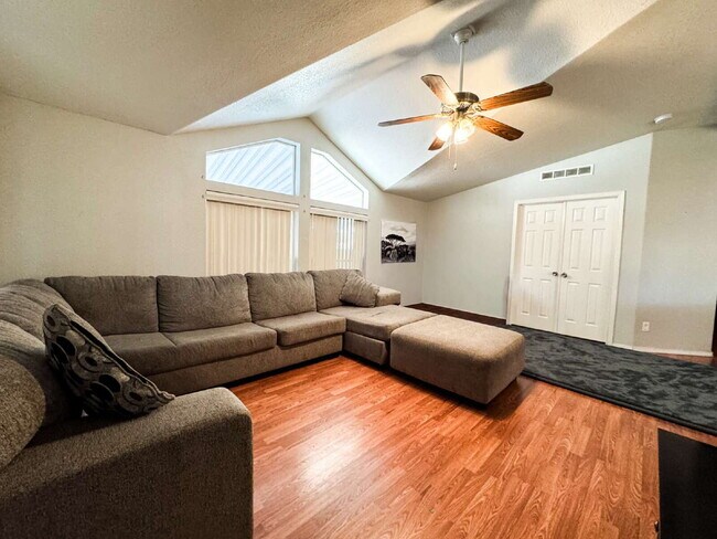 Building Photo - "Well-Maintained 3-Bed, 2-Bath Home in Foothills"!