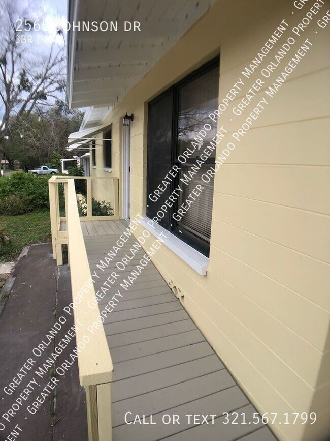Foto del edificio - 2565 Johnson Dr