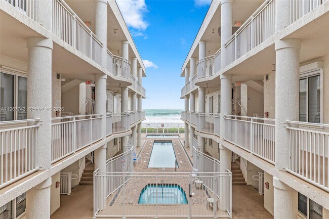 Foto del edificio - 601 N Miramar Ave