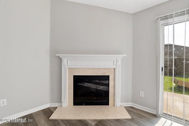 Building Photo - 3 br, 2 bath House - 6454 R Silk Leaf Ln