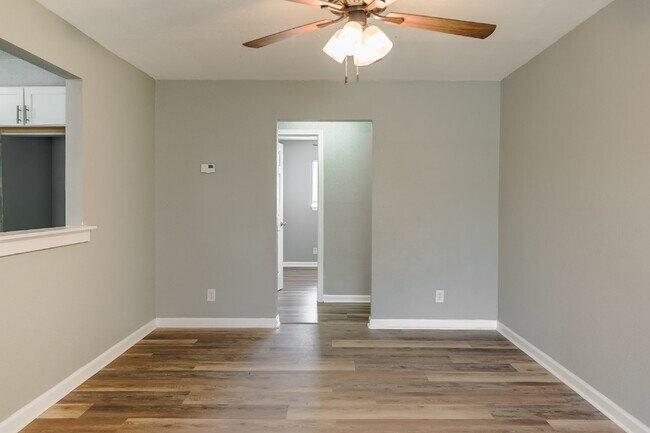 Photo - 407 Samuel St Apartment