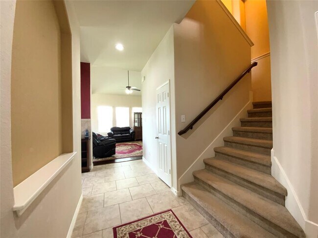 Building Photo - 2454 Santa Barbara Loop