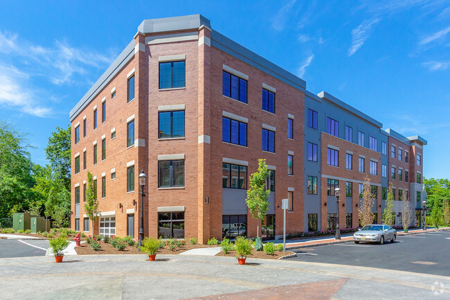 Building Photo - Rose Hall