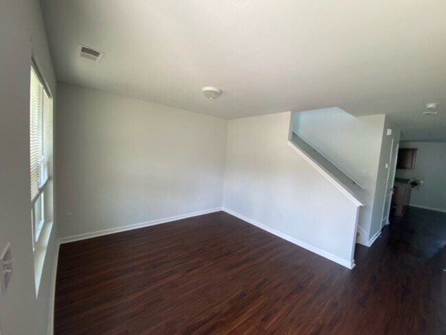 Building Photo - 811 Millsgrove Ct