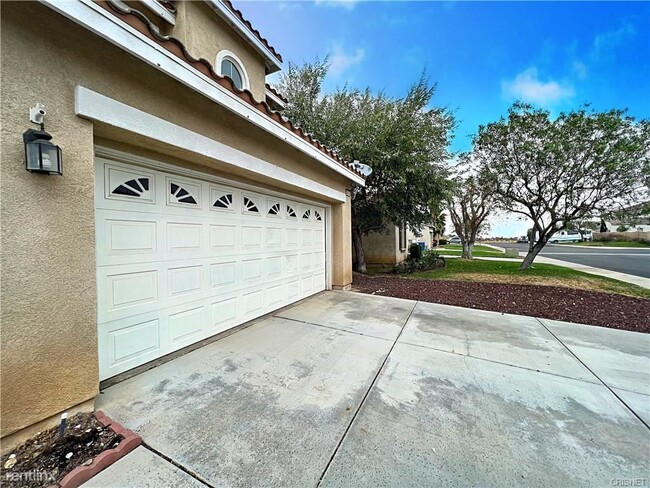 Building Photo - 4 br, 3 bath House - 39405 Indigo Sky Ave