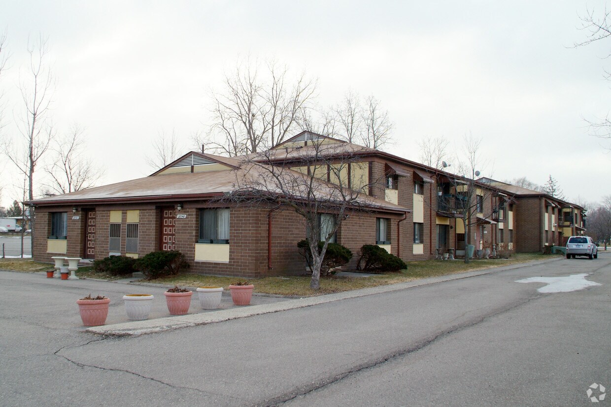 Foto del edificio - Livonia Manor Apartments