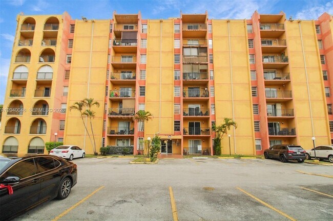 Foto del edificio - 4717 NW 7th St