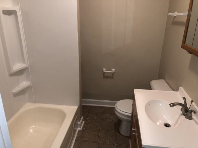 Foto del edificio - 633 E 38th St