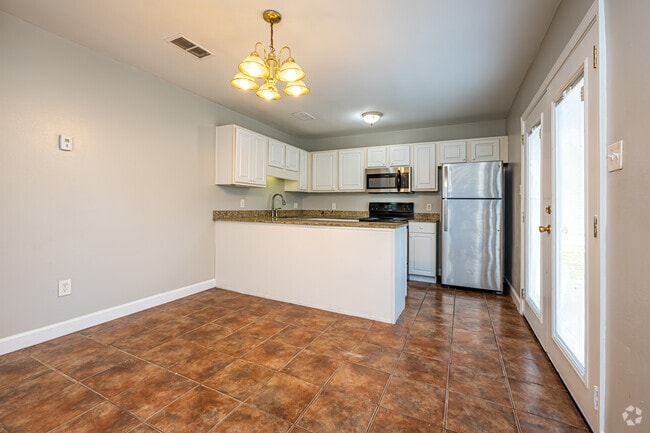 2BR, 1.5BA - 1,050SF - Dining Room - Cypress Lane