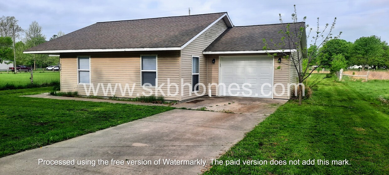 Primary Photo - 207 N Northcutt Ave