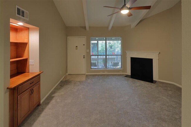 Building Photo - 5711 Sugar Hill Dr