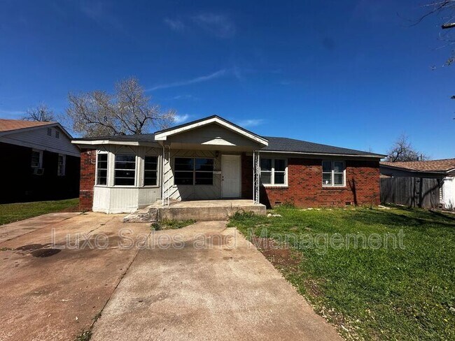 Foto del edificio - 3103 SE 19th St