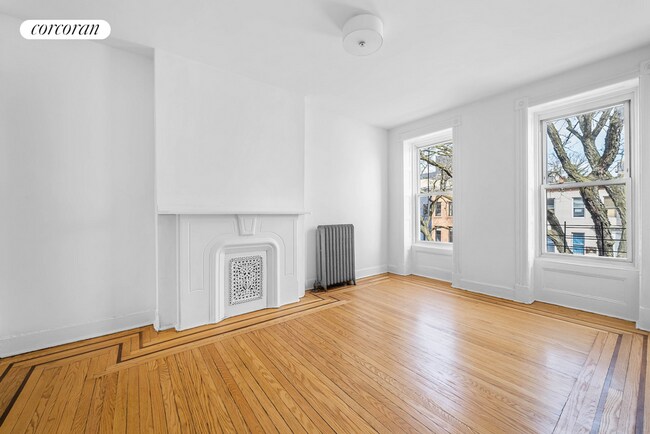 Foto del edificio - 718 Madison St