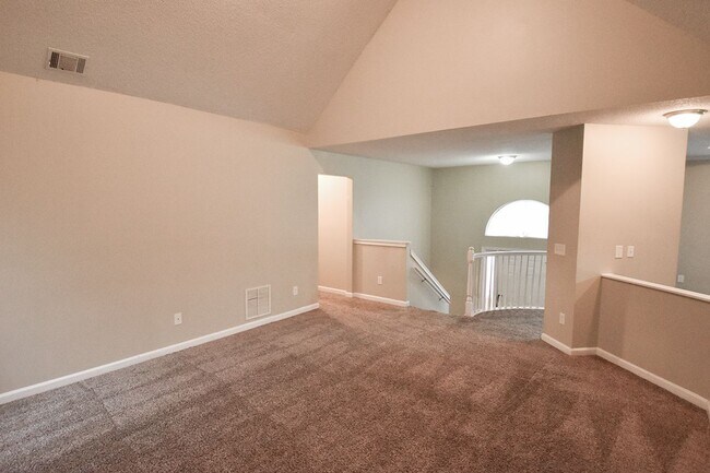 Building Photo - 5034 Ceylon Dr