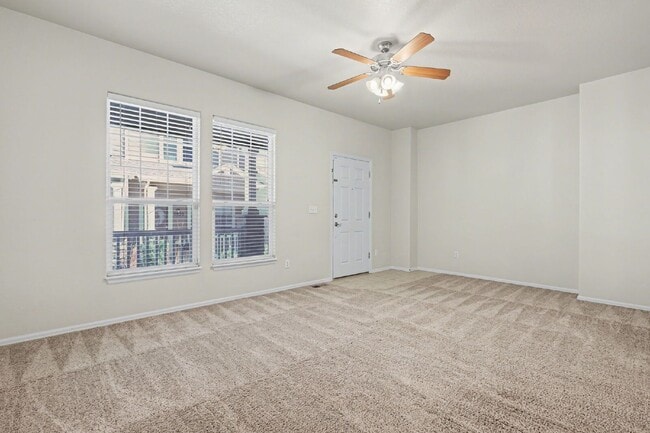 Building Photo - 4822 Condor St