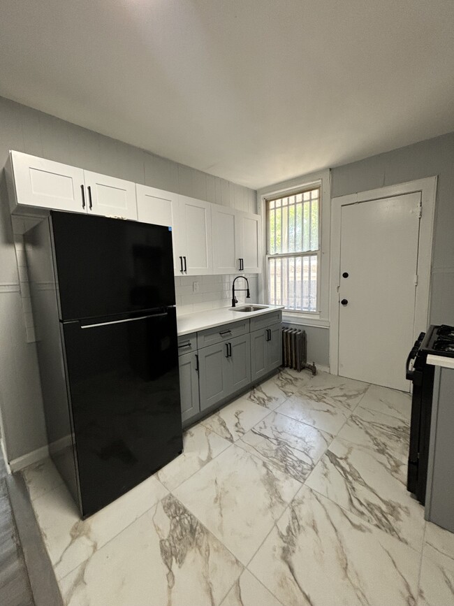 Foto del edificio - 288 S 8th St