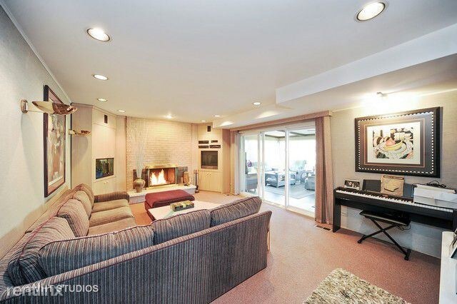 Building Photo - 999 Marvell Ln