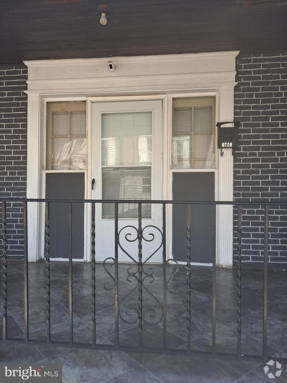 Building Photo - 6728 Linmore Ave