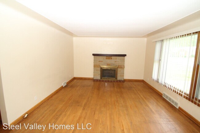 Building Photo - 3 br, 1 bath House - 4546 Grover