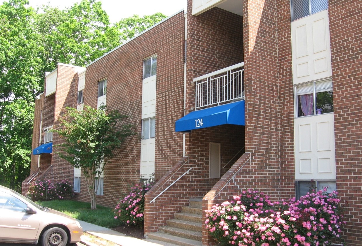 Camden Hills Apartments - Fredericksburg, VA | Apartments.com