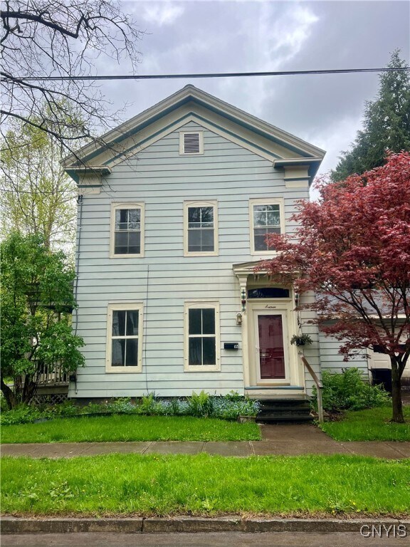 Primary Photo - 16 Charles St