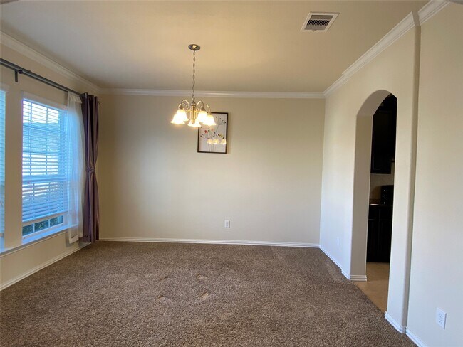 Building Photo - 24615 Forest Canopy Dr