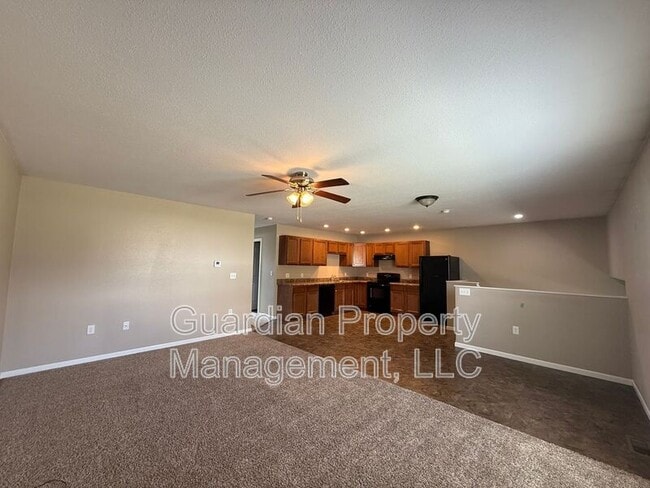 Foto del edificio - 519 N Vine St