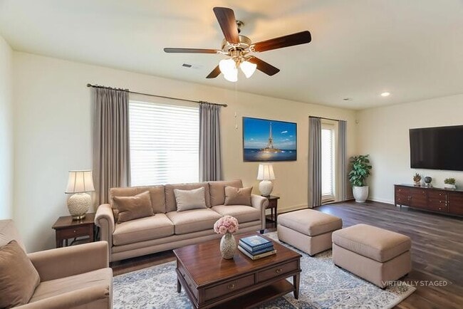 Building Photo - 5693 Timber Leaf Lp