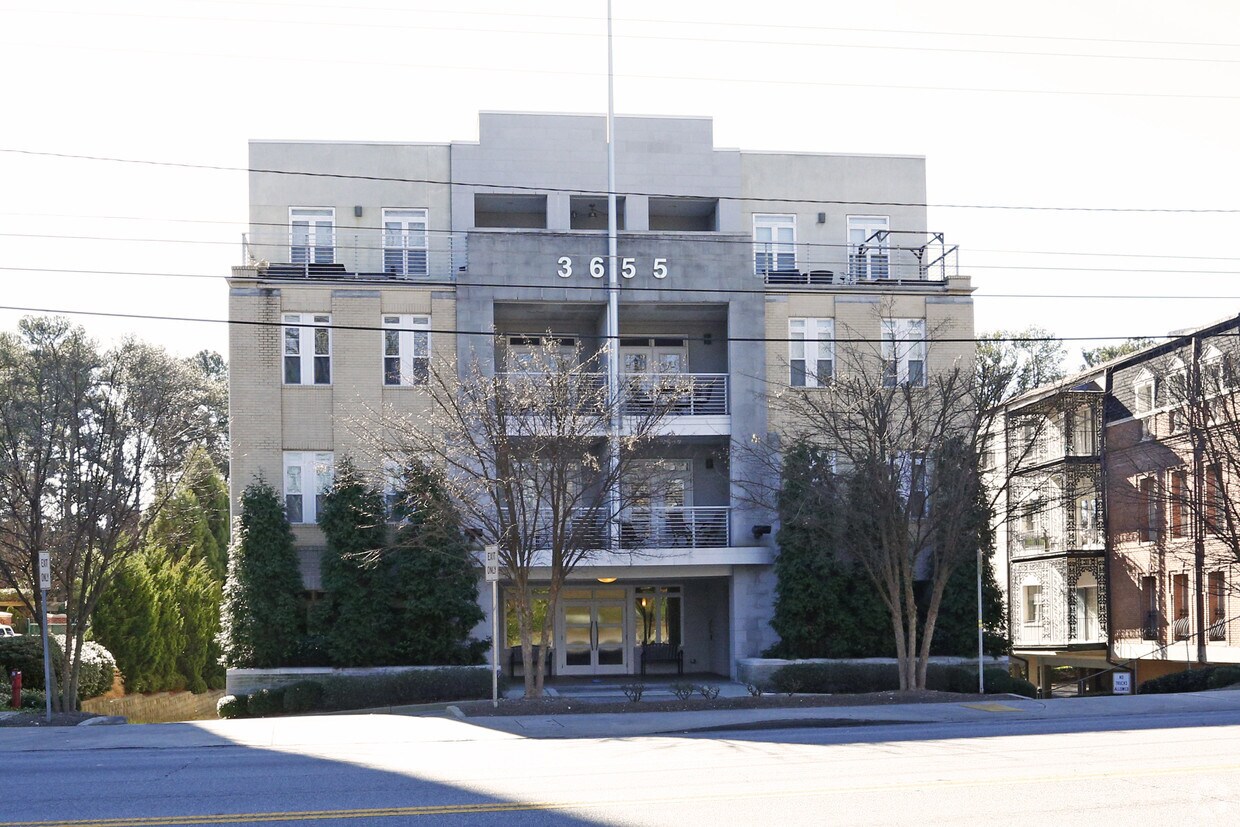 Building Photo - 3655 Peachtree Rd NE