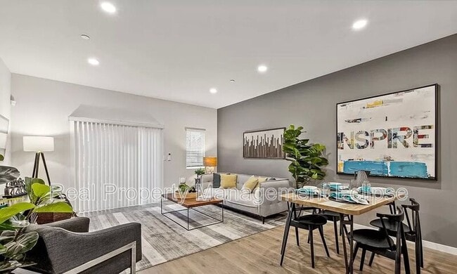 Building Photo - 1820 201st Pl SE