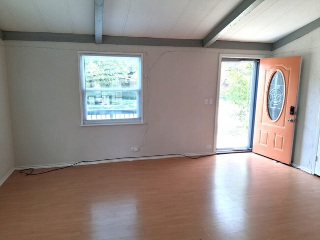 Building Photo - 1109 Elyse Dr